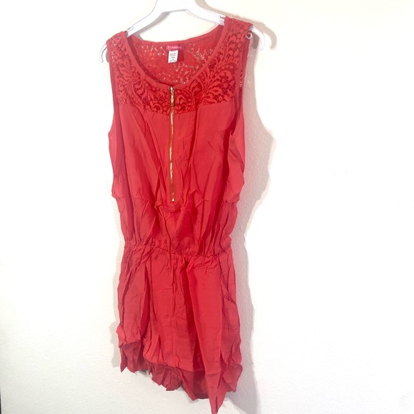 Coral Sleeveless scoop neck lace detail zip front gartered waist romper, NEW! - Picture 14 of 16